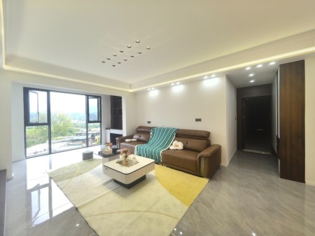 观澜国际全新精装三房